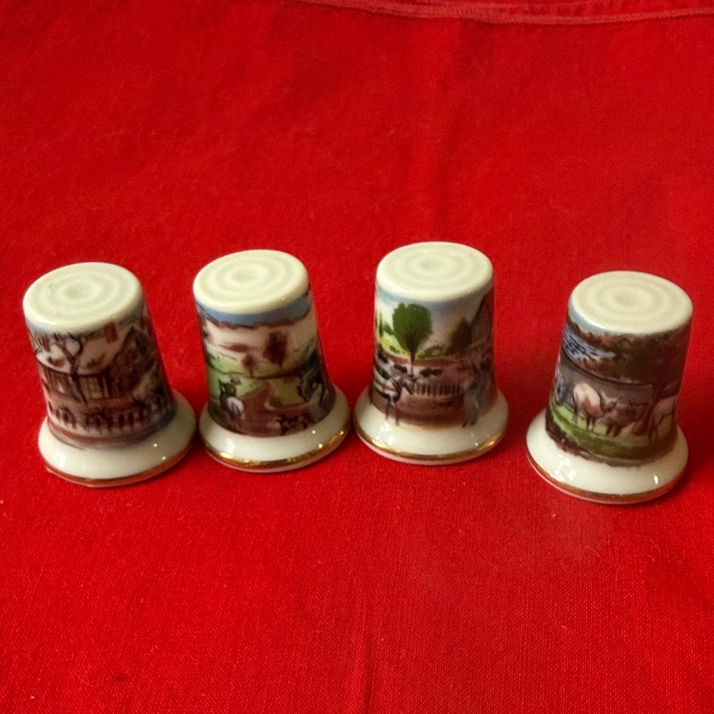 Set of 4 Decorative Porcelain Thimbles made in Japan Country horses scenes